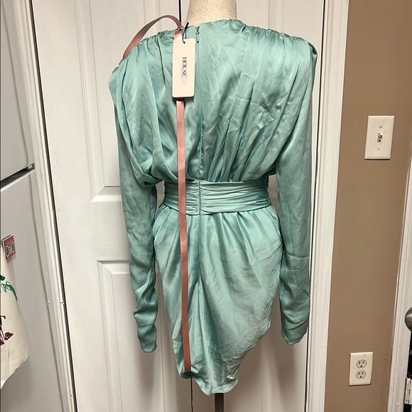 House of CB Green dress with Silky Fabric and Elegant Draping - Picture 6 of 8